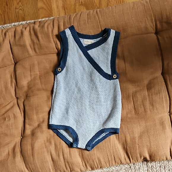 Fin & Vince Stylish Blue Sleeveless Kids Bodysuit, Knit - Picture 1 of 8